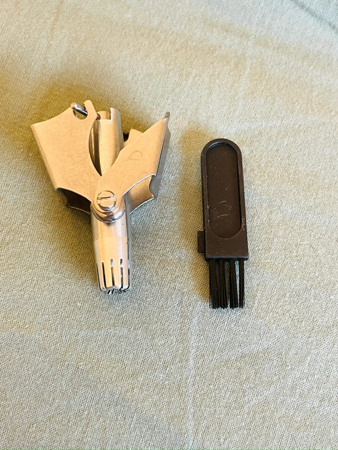 Nose Hair Trimmer with Cleaning Brush