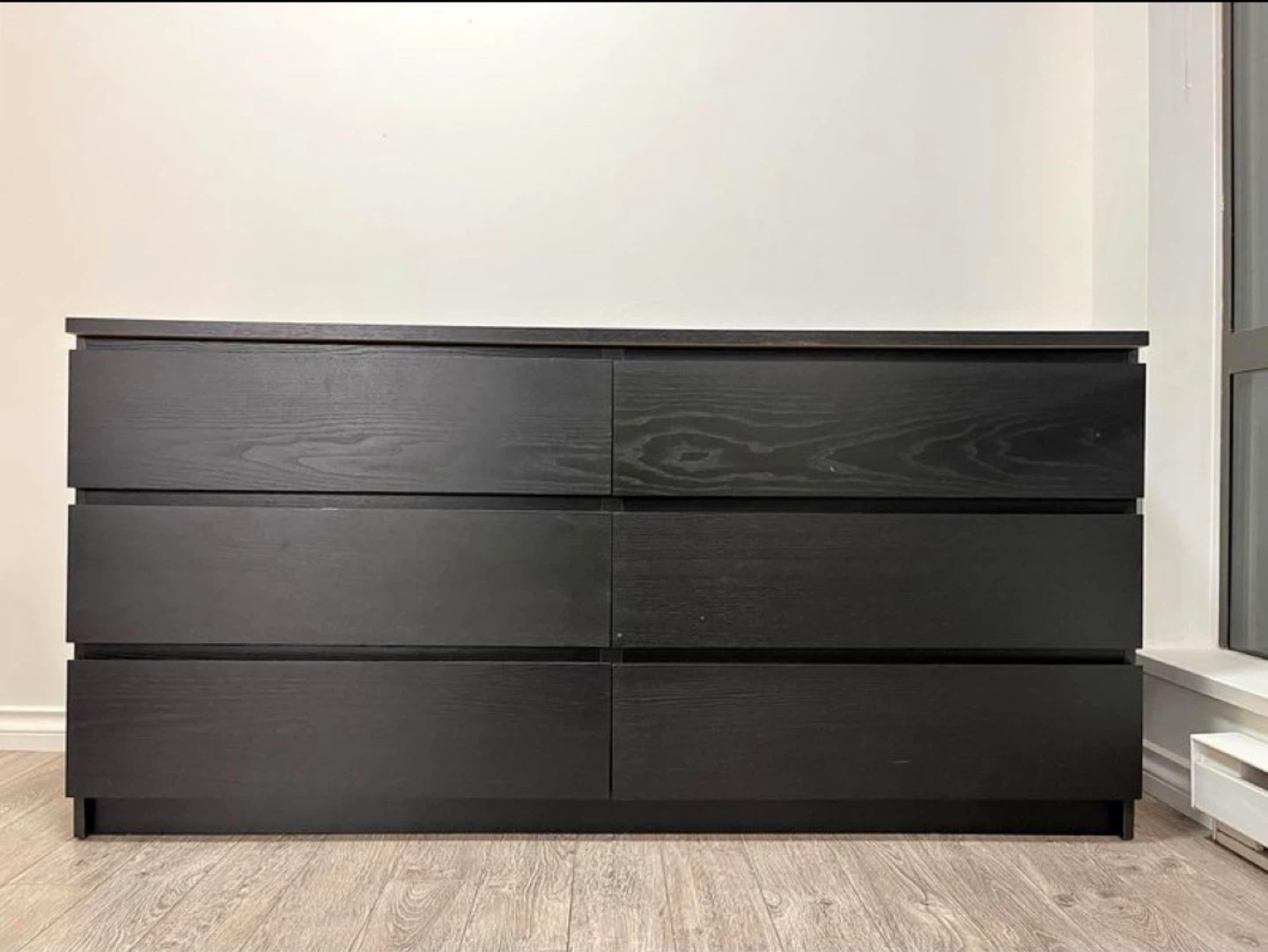 Ikea like new 6 drawer dresser *Free delivery