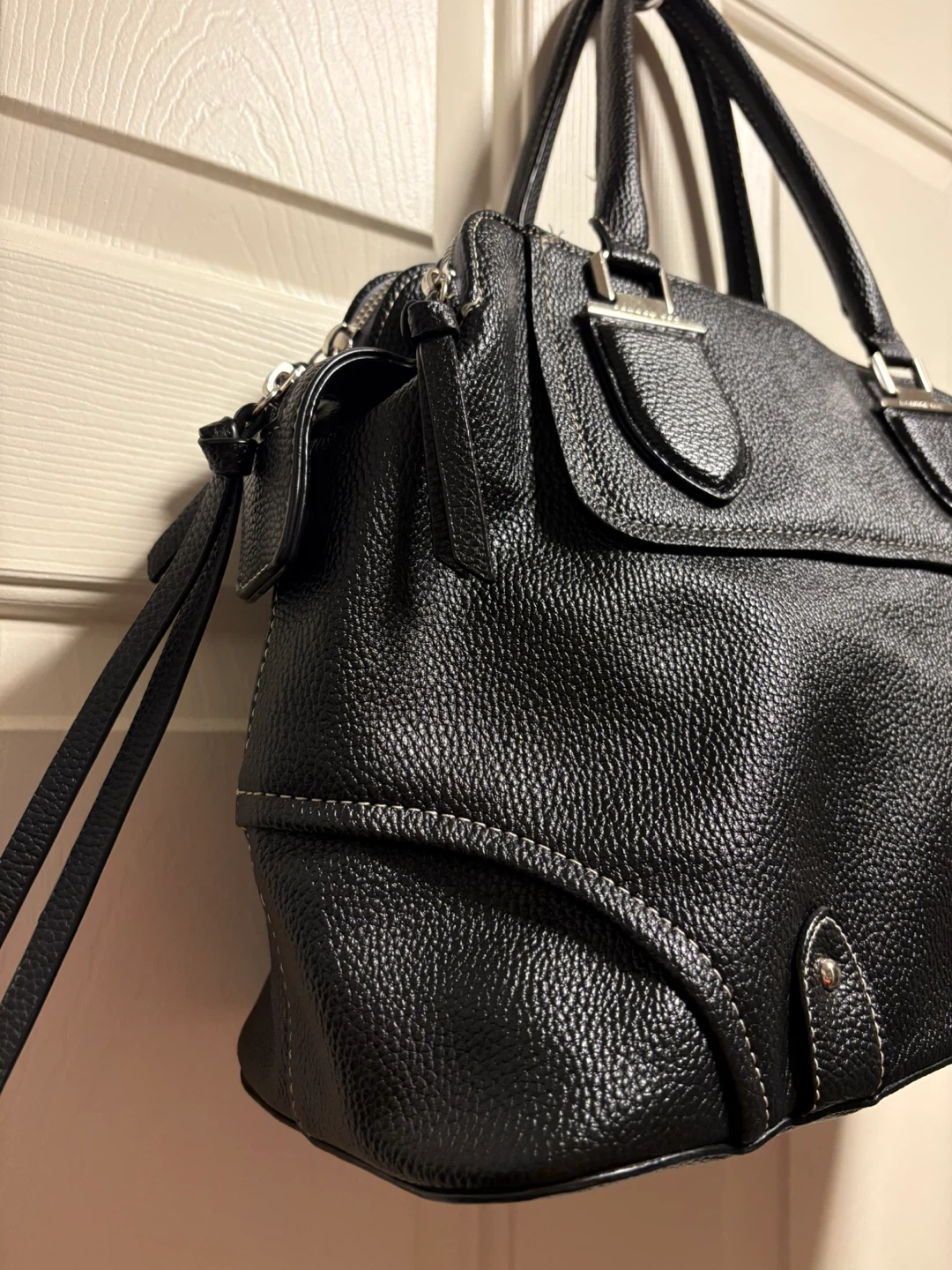 London Fog Black Leather Satchel Handbag - photo 3