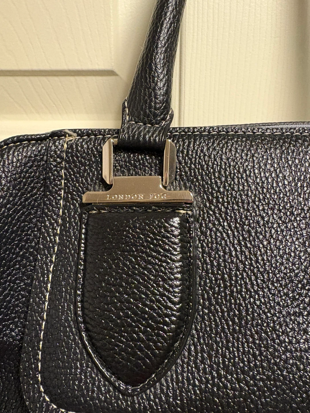 London Fog Black Leather Satchel Handbag - photo 4