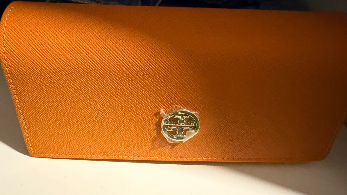 Tory Burch Sunglasses - Gold Frame - photo 2
