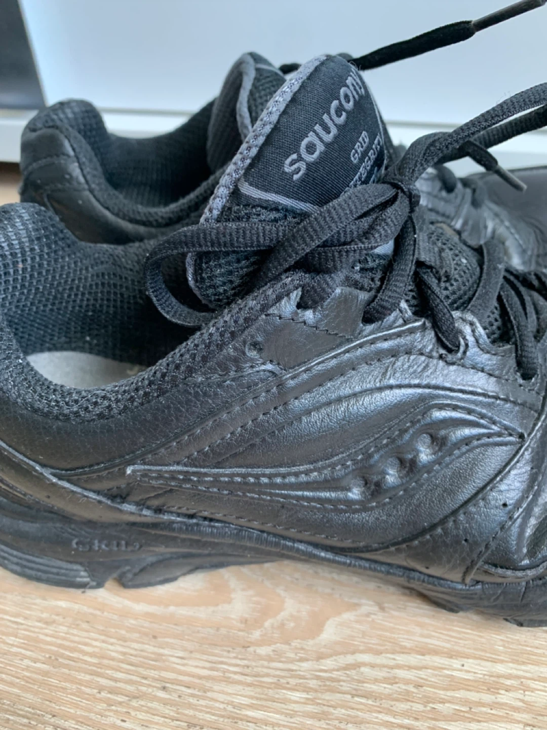 Saucony GRID INTEGRITY ST2 Black Leather Running Shoes - photo 2