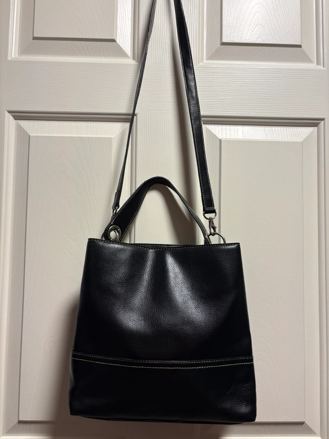 Tommy Hilfiger Black Vegan Leather Shoulder Bag