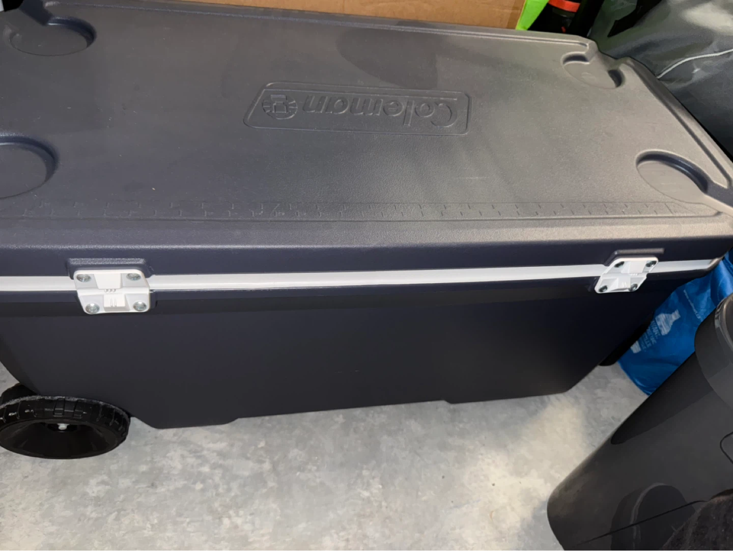 Coleman Cooler with Wheels - photo 2