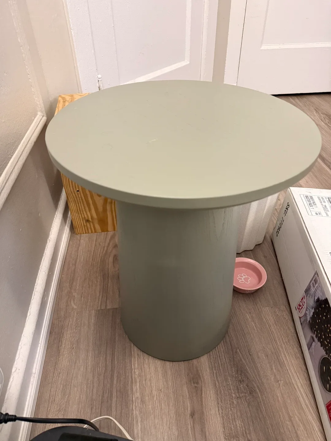 Round Side Table