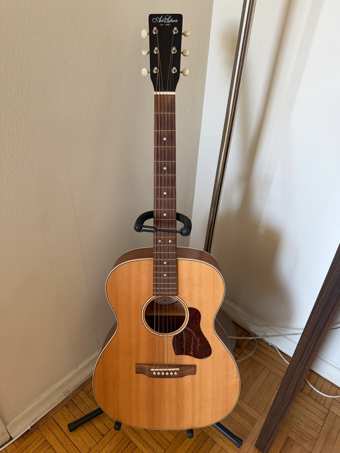Art & Lutherie Legacy Natural EQ Acoustic Guitar