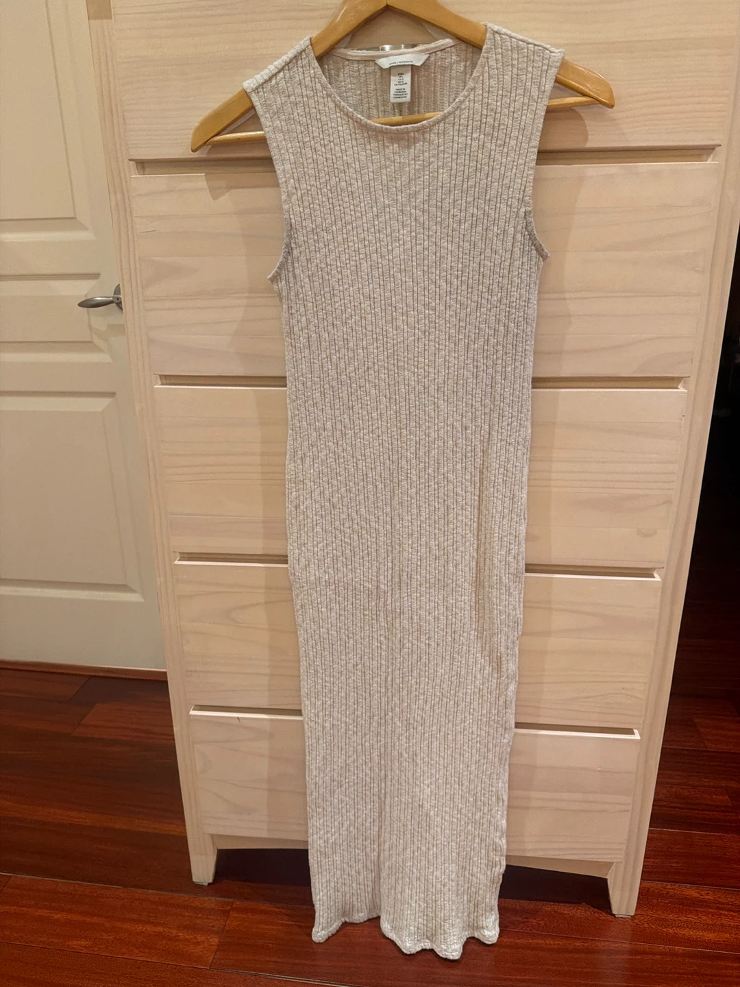 H&M Mama Maternity Ribbed Sleeveless Maxi Dress