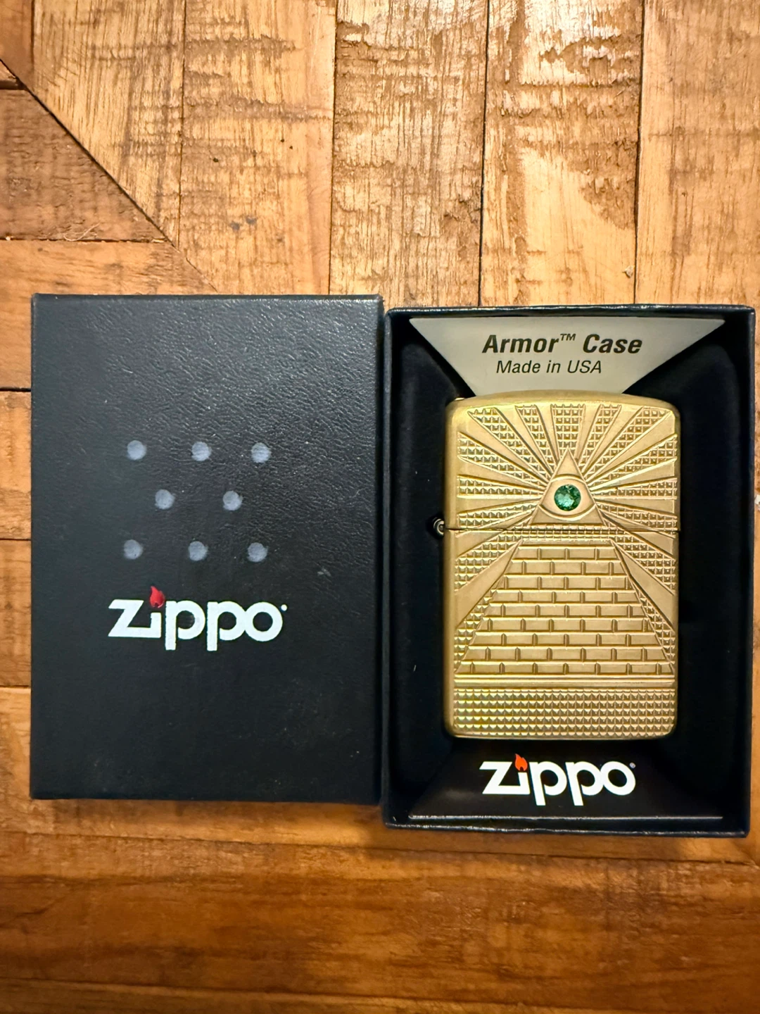 Zippo Armour Case “eye of providence“ lighter