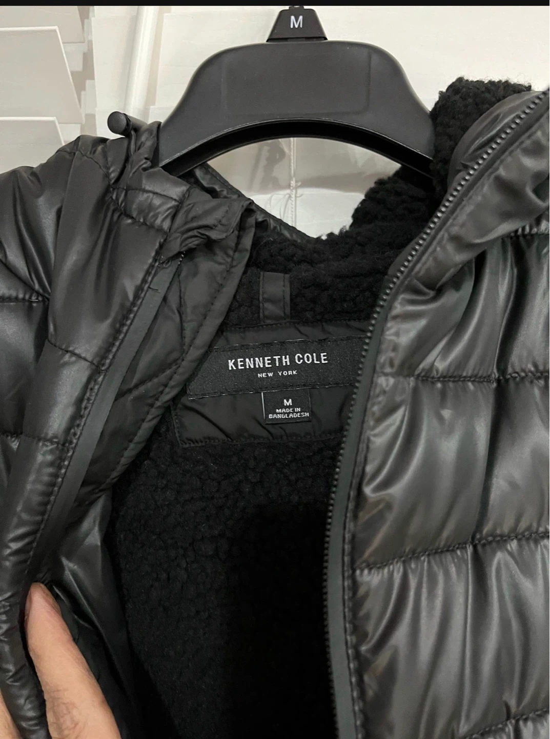 Kenneth Cole  Black Puffer Jacket - Size M - photo 3