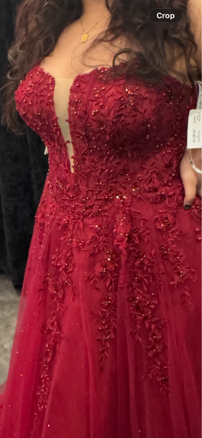 Red Gown. Dress for formal event - photo 2