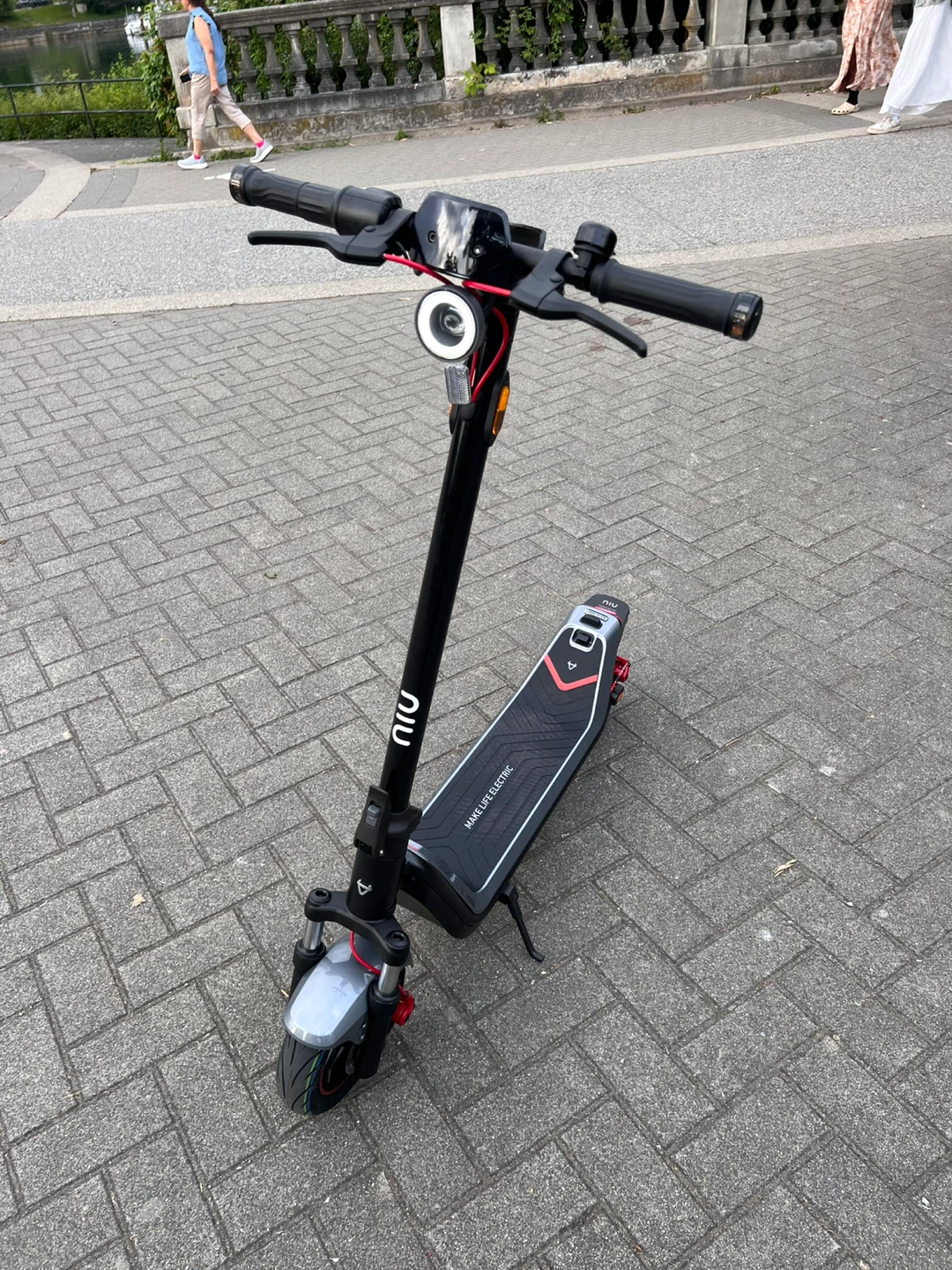 NIU KQi300X  Electric Scooter - photo 2