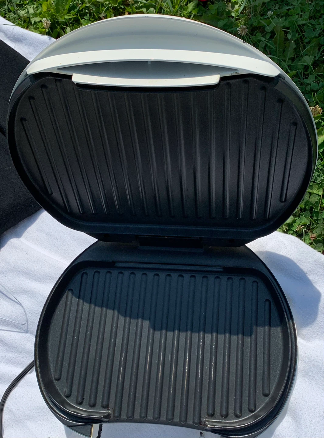 Hamilton Beach Electric Indoor Grill - photo 2