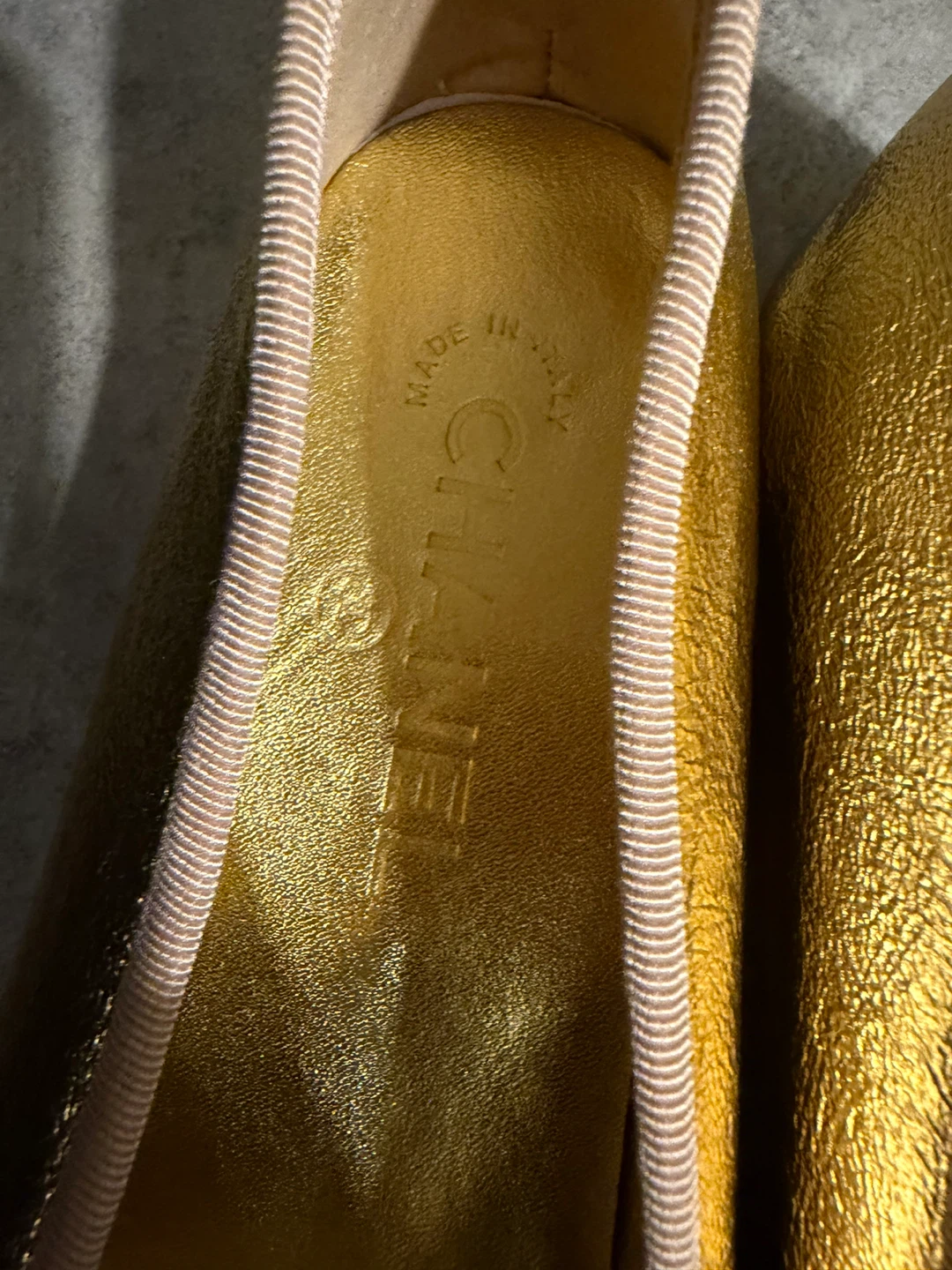 Chanel Ballet Flats - Gold/Black Cap Toe - photo 4