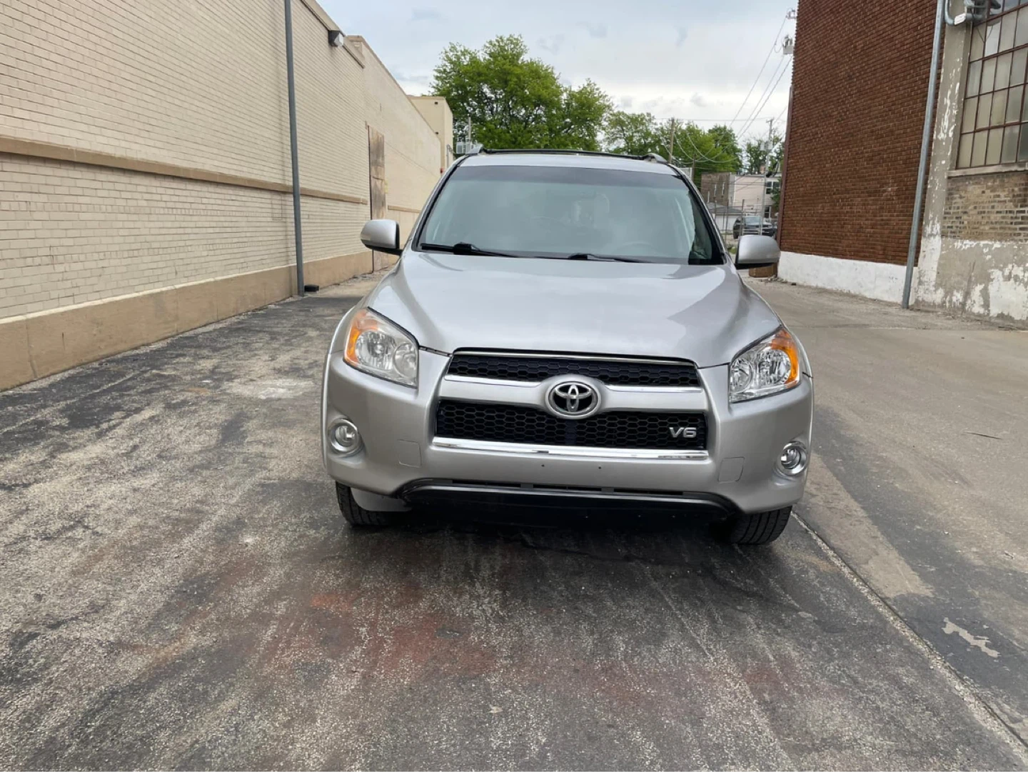 2010 silver  Toyota RAV4 V6 SUV con 124 mil millas - photo 5