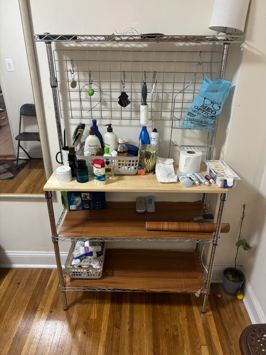 kitchen stand great condition