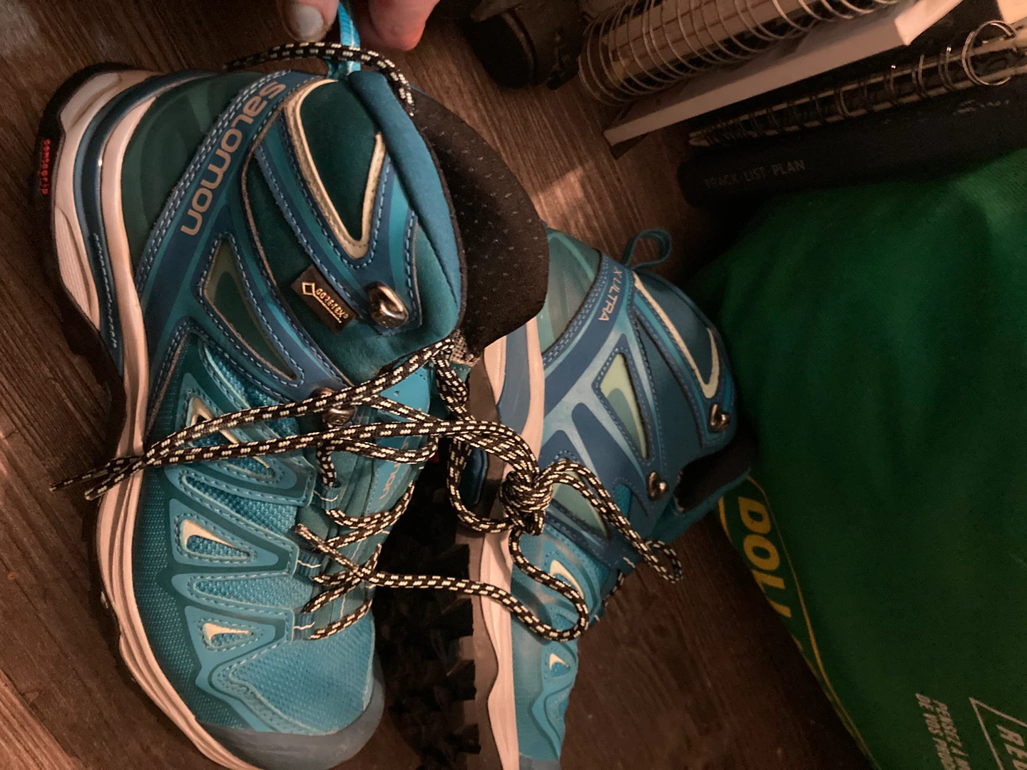 Salomon Gore-Tex Hiking Boots - photo 3