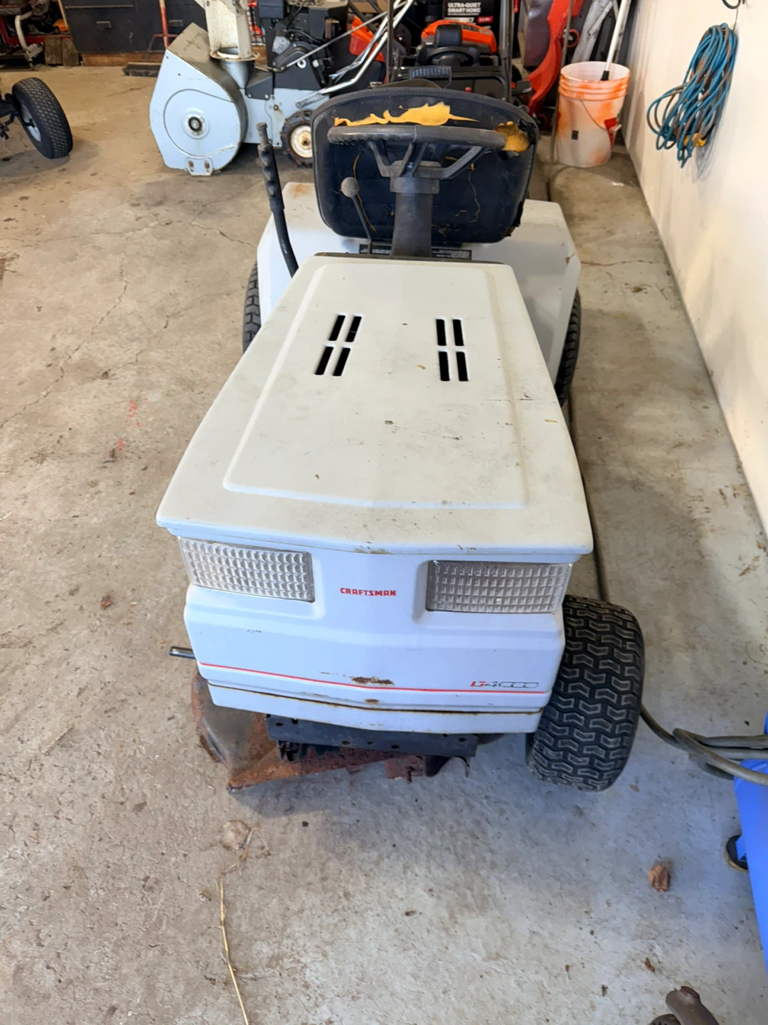 Lawn tractor for sale - photo 2