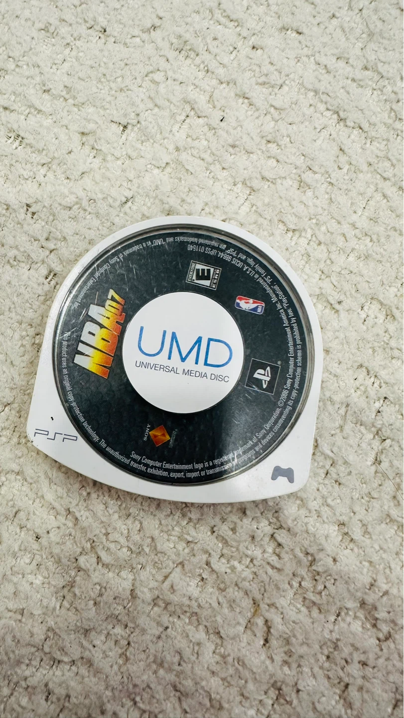 Sony PSP UMD Video Games Bundle (6 Discs) - photo 4