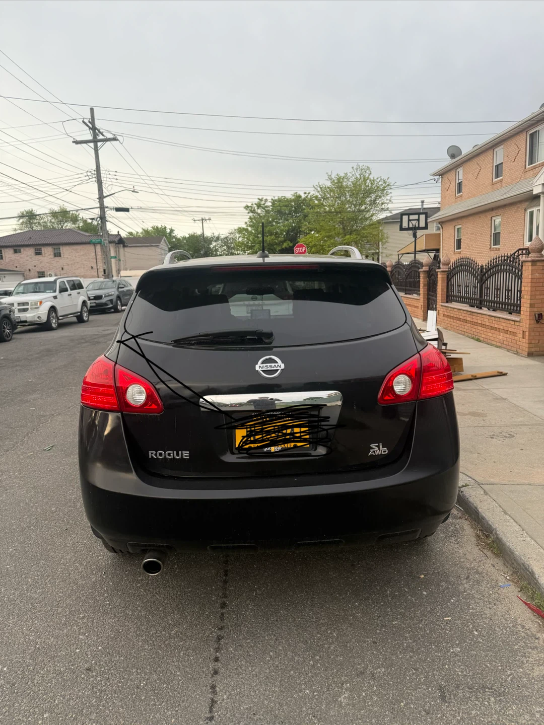 Black Nissan Rogue 2011 SL AWD - photo 5