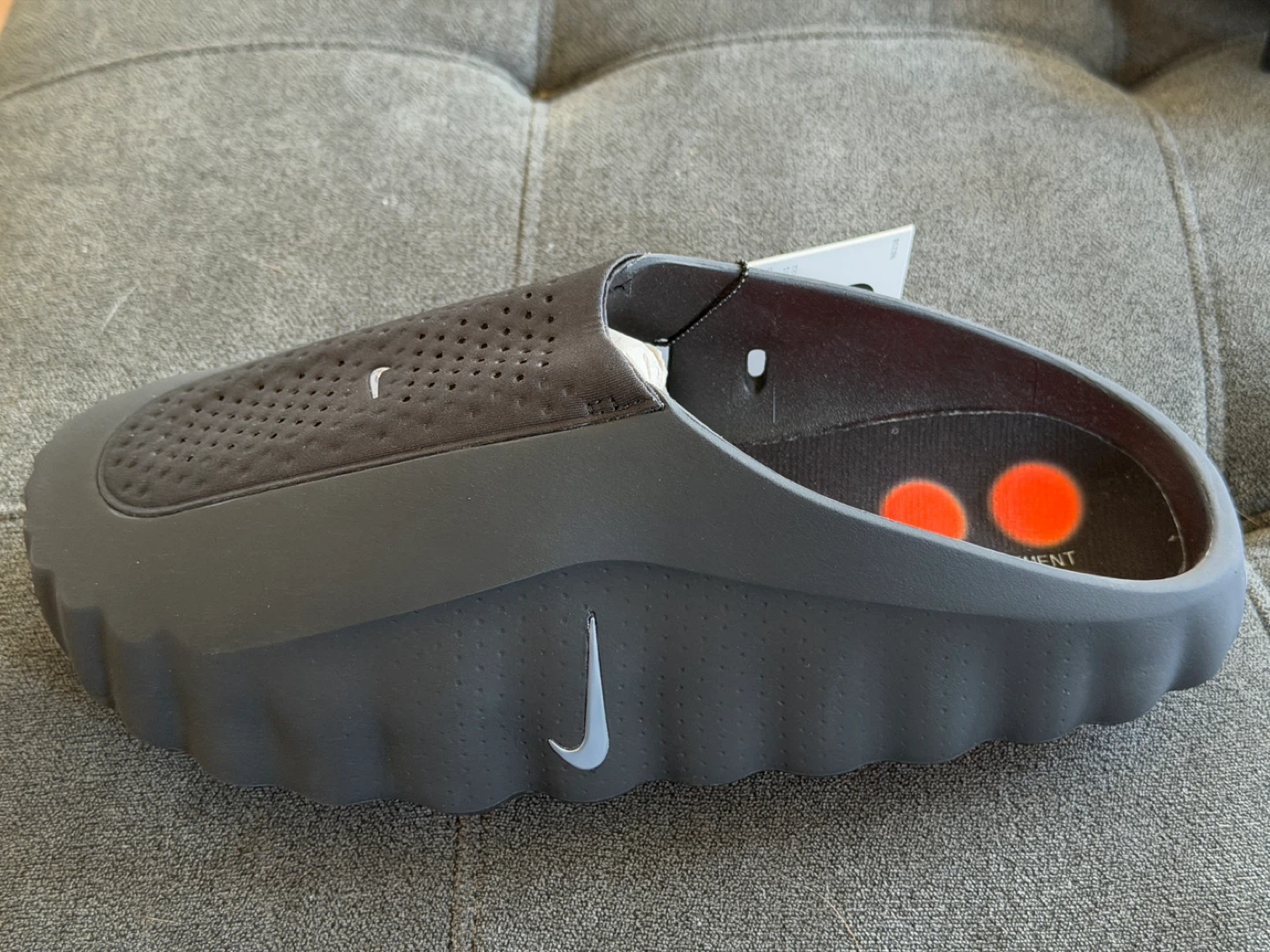 Nike MIND 001 Black Slip-On Clogs