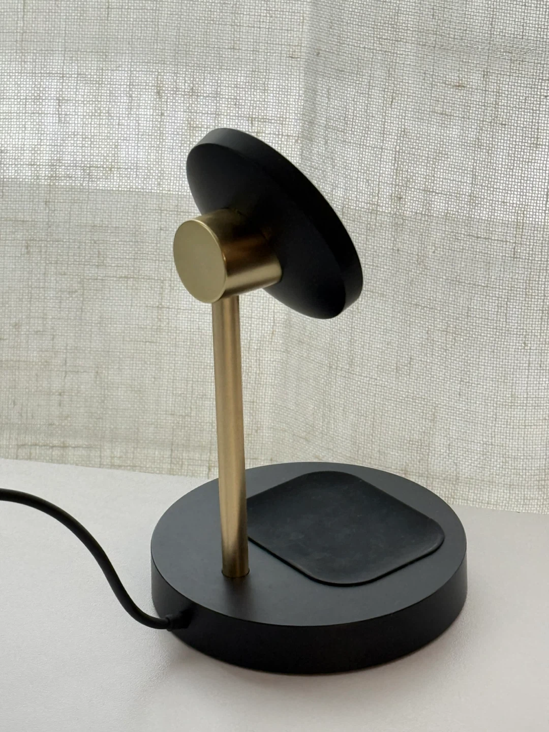 2-in-1 Wireless Charger Stand