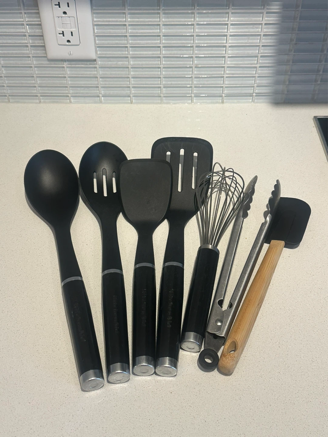 KitchenAid 7-Piece Black Utensil Set
