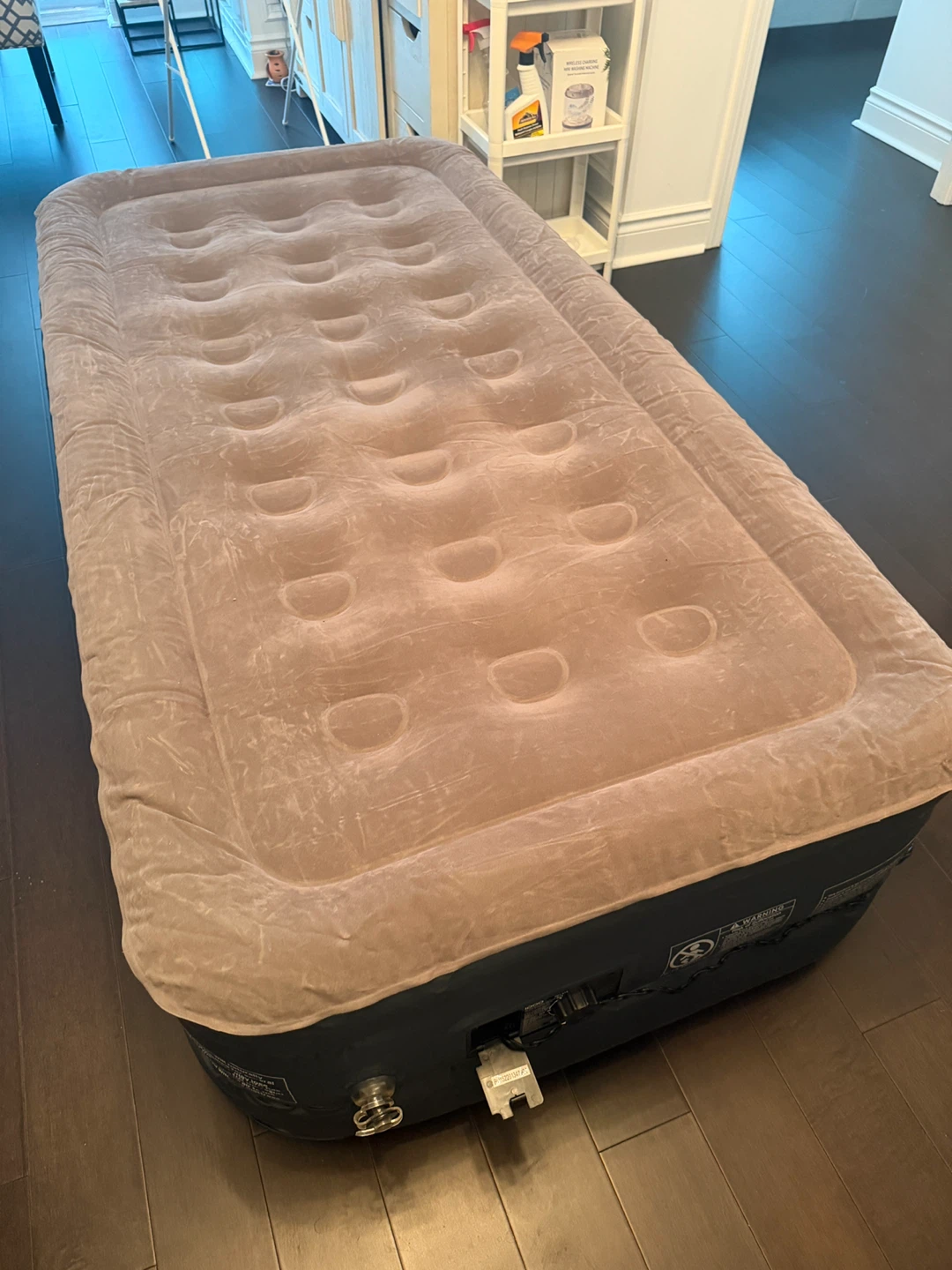 iDOO Twin Air Mattress with Built-in Pump and Storage Bag - photo 2