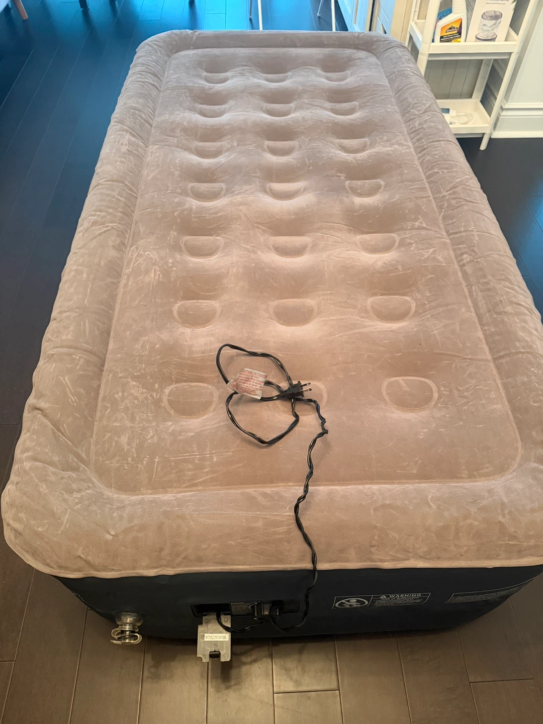 iDOO Twin Air Mattress with Built-in Pump and Storage Bag