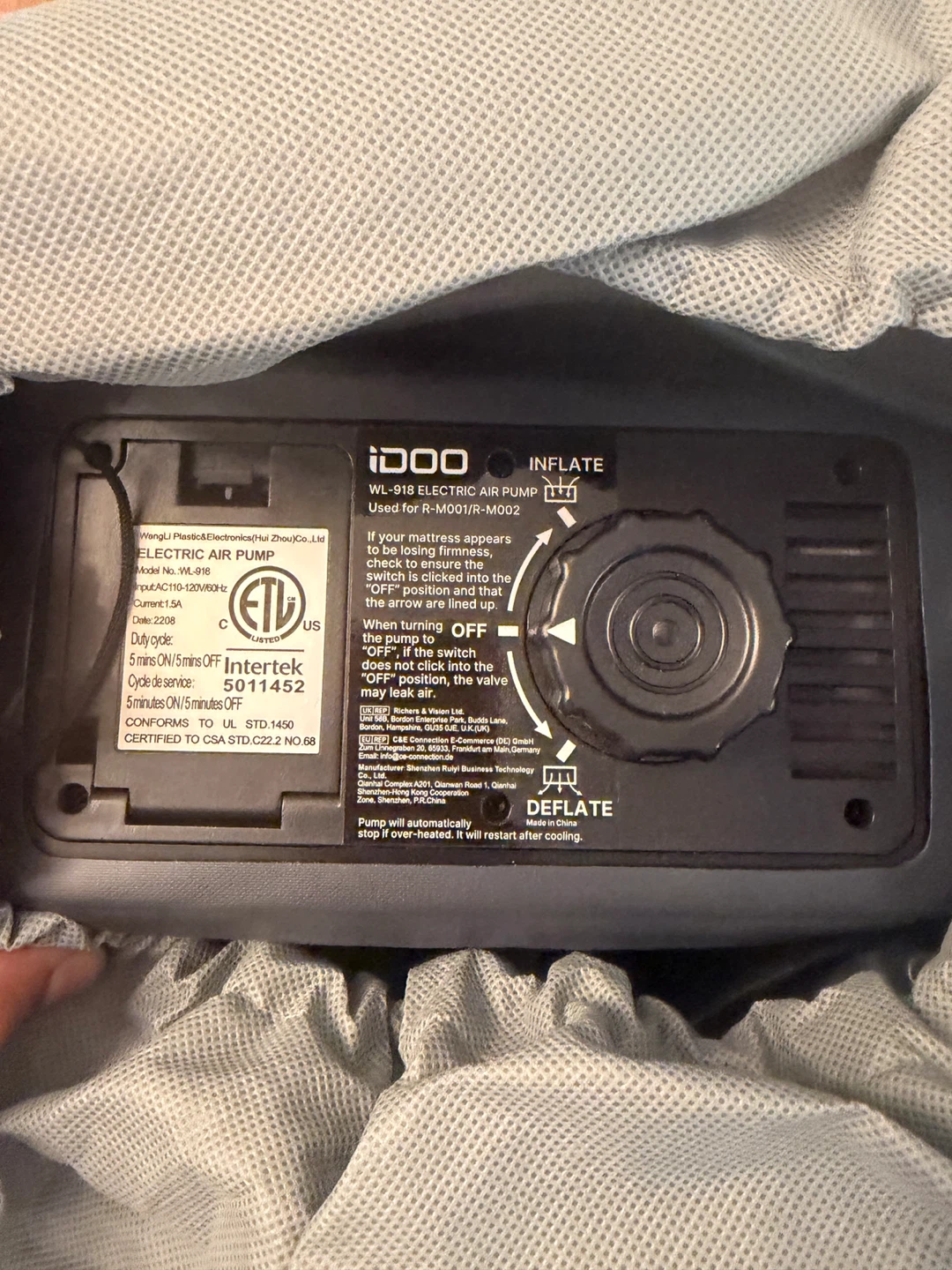 iDOO Twin Air Mattress with Built-in Pump and Storage Bag - photo 3
