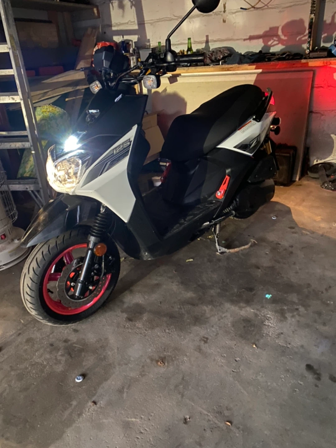 Yamaha 125 Scooter 2015 - photo 2