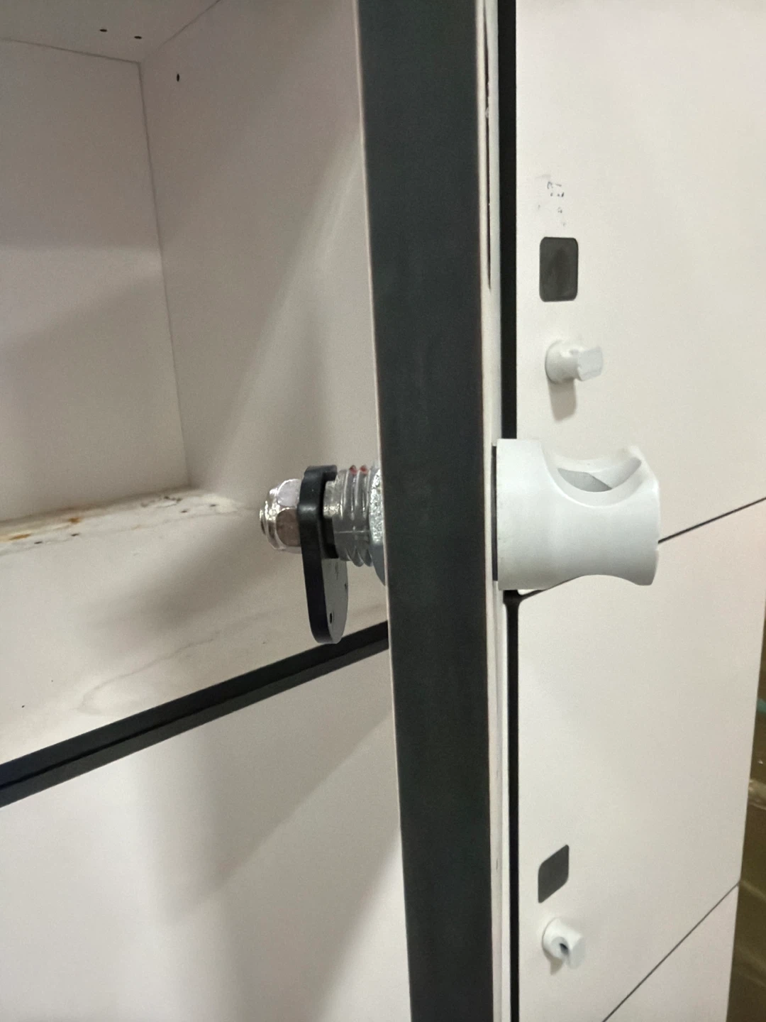 White 8-Door Locker Unit - photo 3