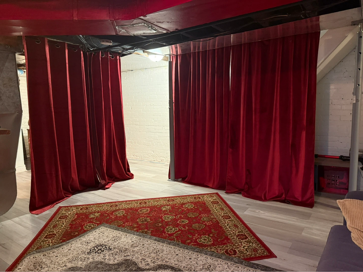 Red Velvet Curtains - photo 2