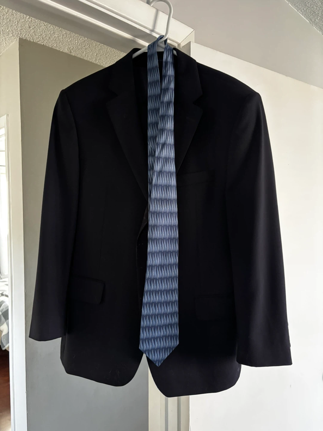 Grafton Suit Jacket, Dress Shirt, and Tie Set - 40S