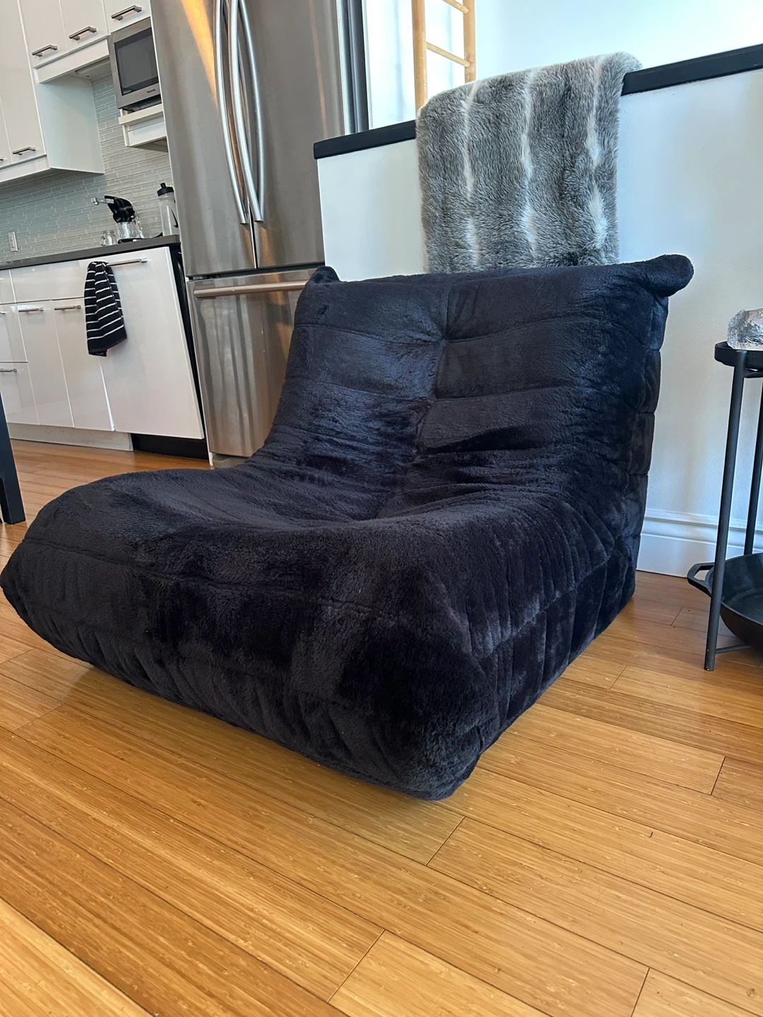 VINTAGE MCM STYLE TOGO LOUNGE CHAIR BLACK VELVET - photo 5