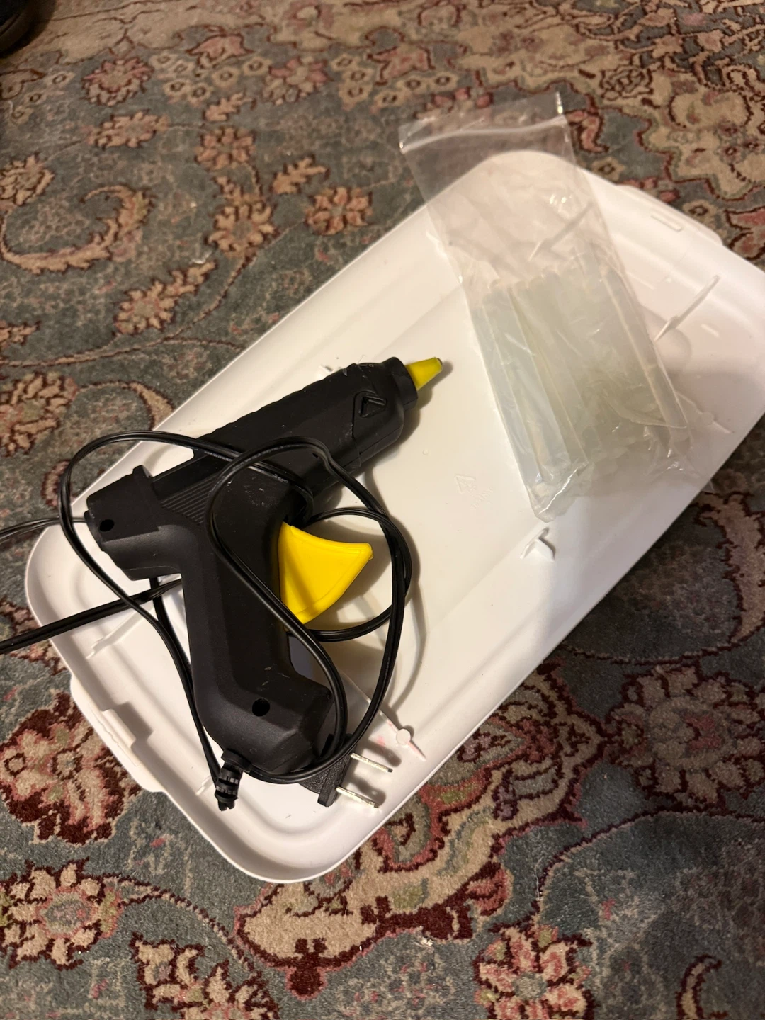 Hot Glue Gun with Glue Sticks - photo 3