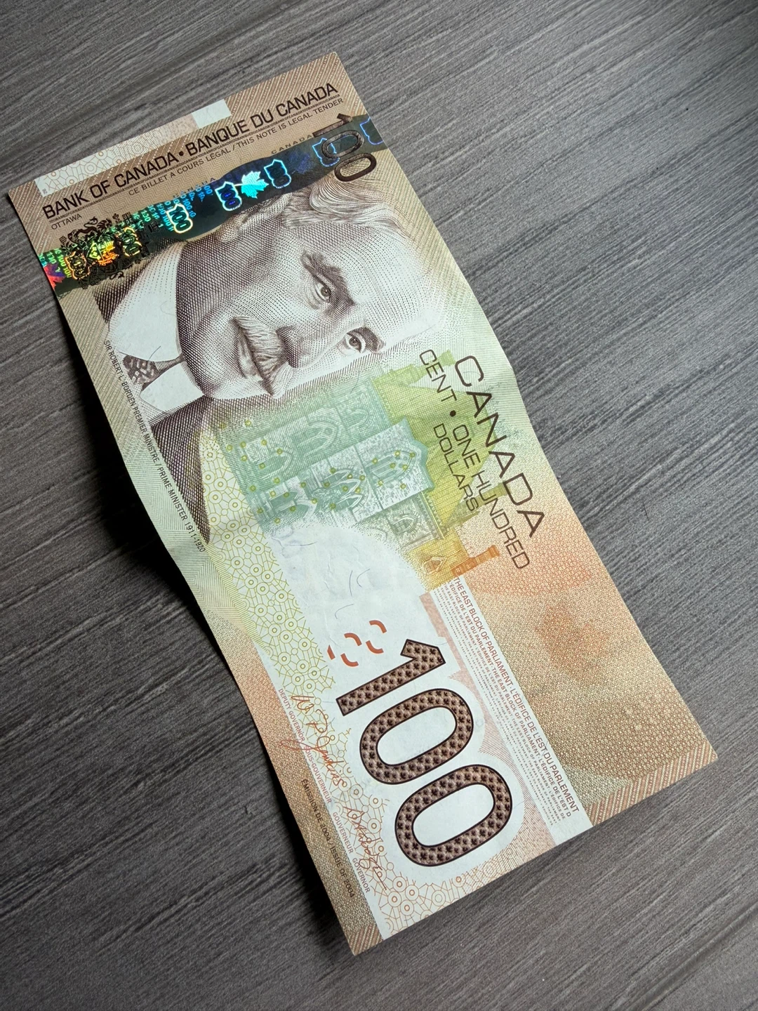 Canadian $100 Bank Note (2004 Series)