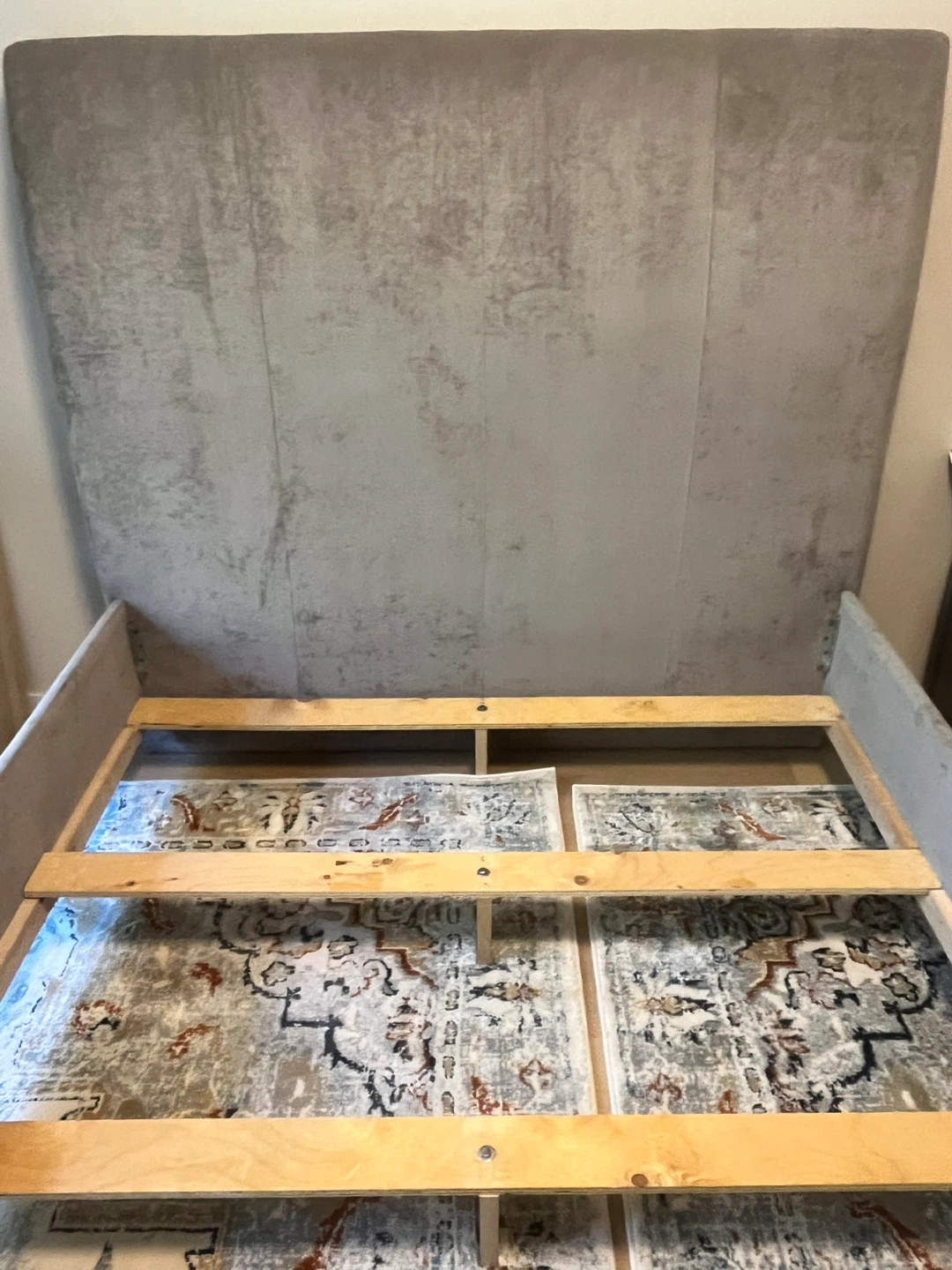 ✨Like New ✨ Queen Size Grey Upholstered Bed Frame