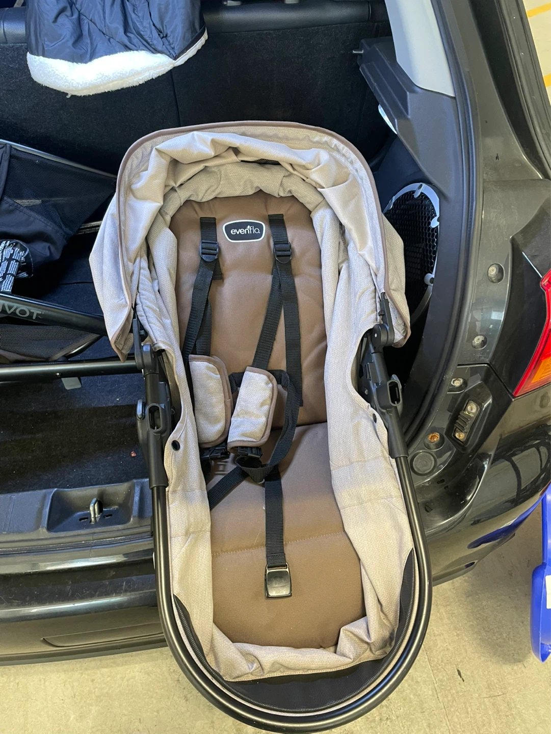 Evenflo Stroller Travel System - photo 2