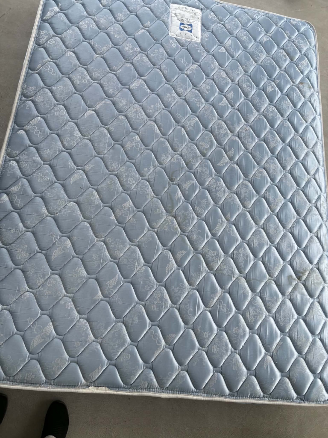 Sealy Ultra Rest Firm Mattress Queen size $40 - photo 2