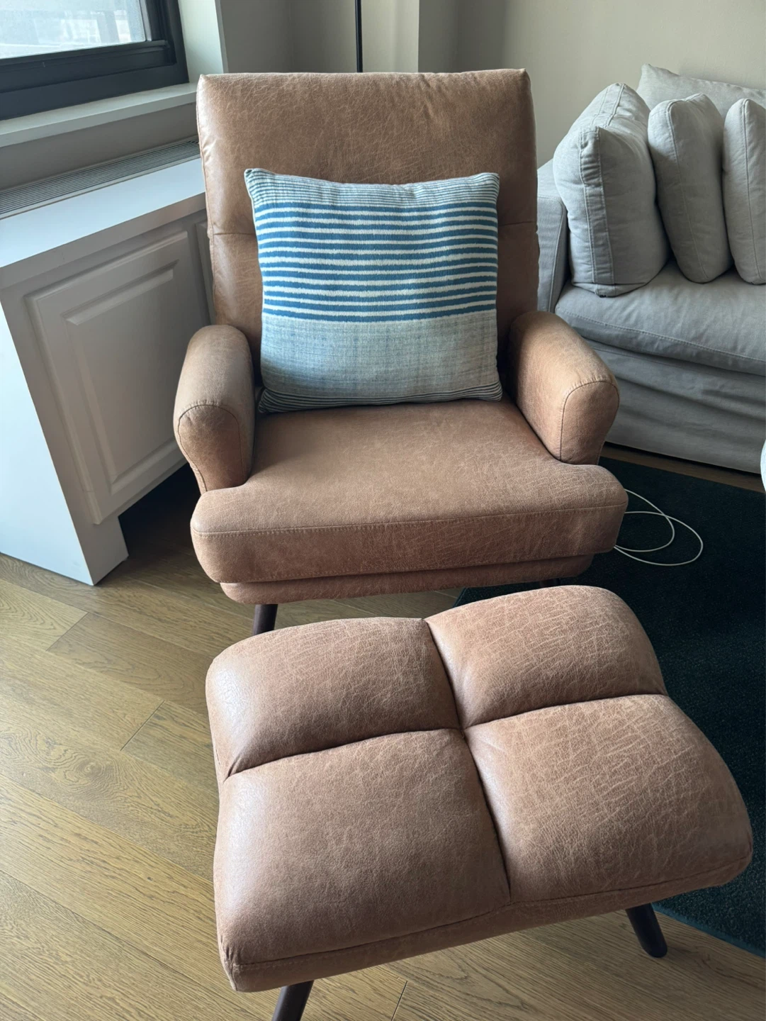 Tan Faux Leather Accent Chair with Ottoman - photo 3