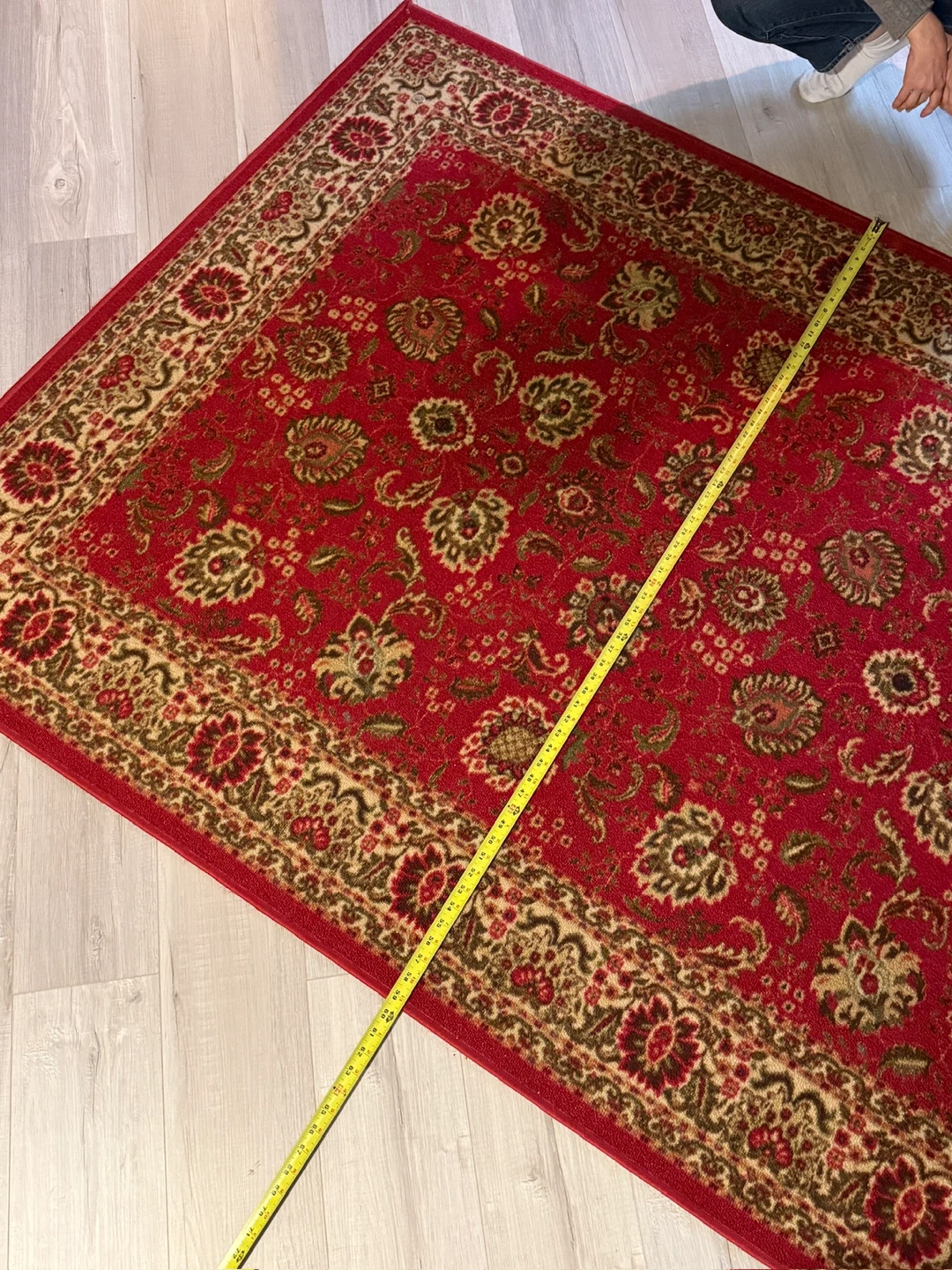 Red Traditional Area Rug - photo 5