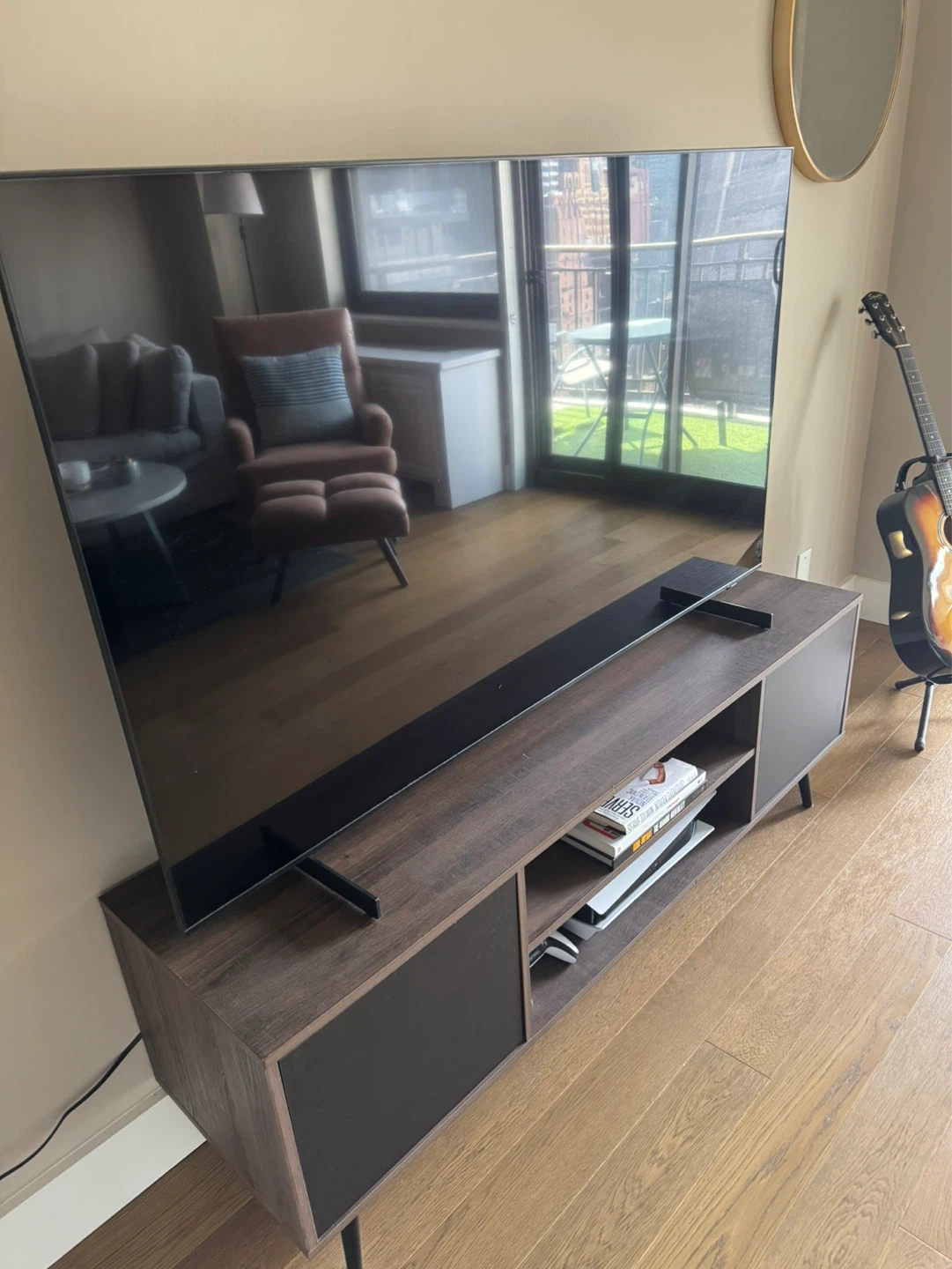 55-inch Smart TV - photo 2