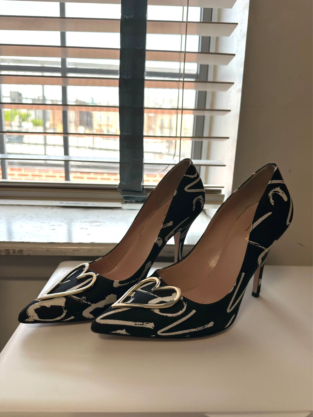 Kate Spade Black & White Heart Pumps