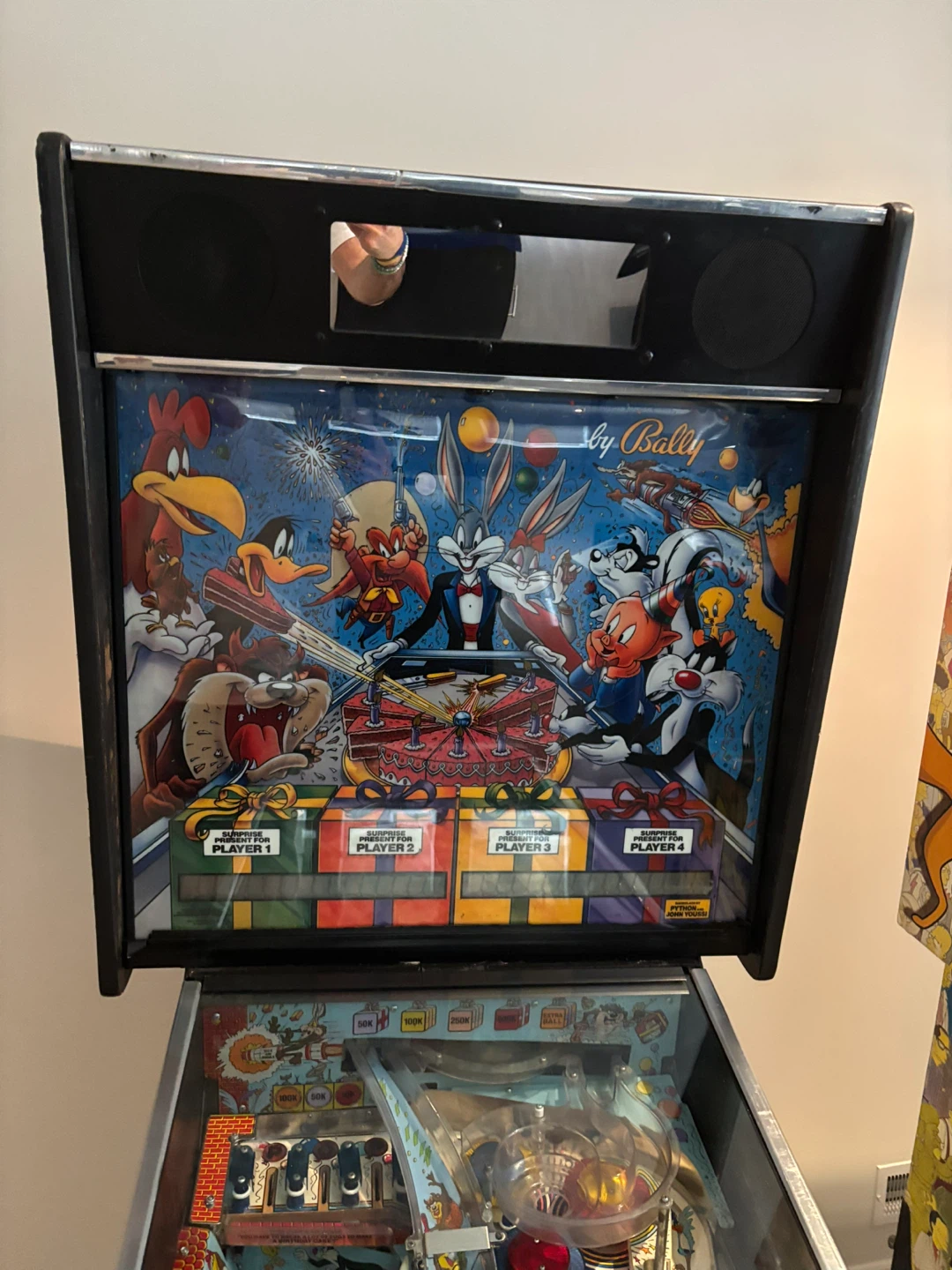 Simpsons and Bugs bunny Pinballs by Bally Pinball Machine - photo 2