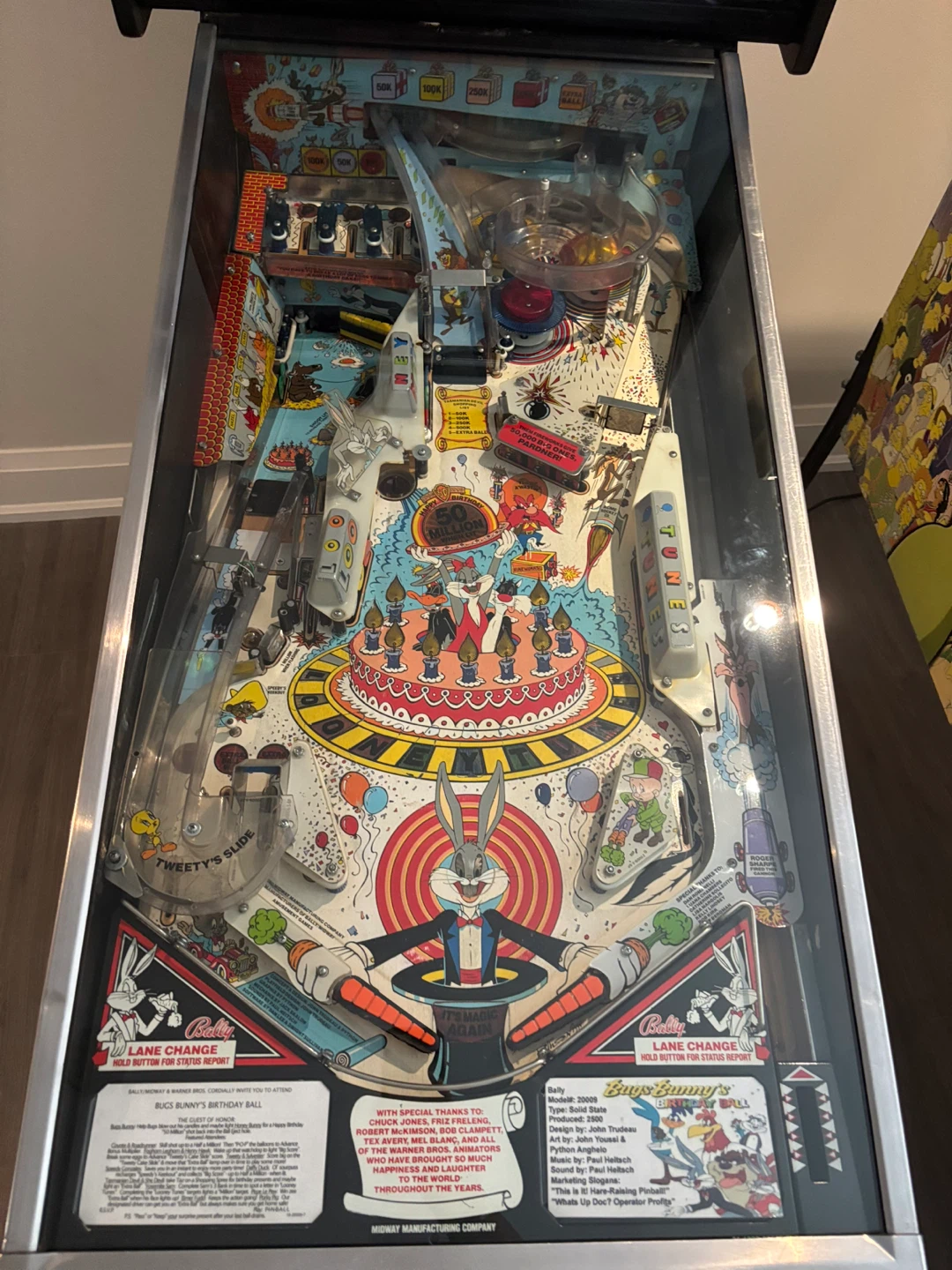 Simpsons and Bugs bunny Pinballs by Bally Pinball Machine - photo 3
