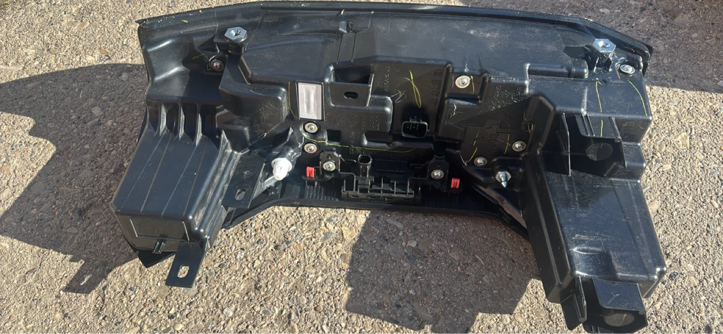 22-2026 Tundra mirrors and Taillamp - photo 2