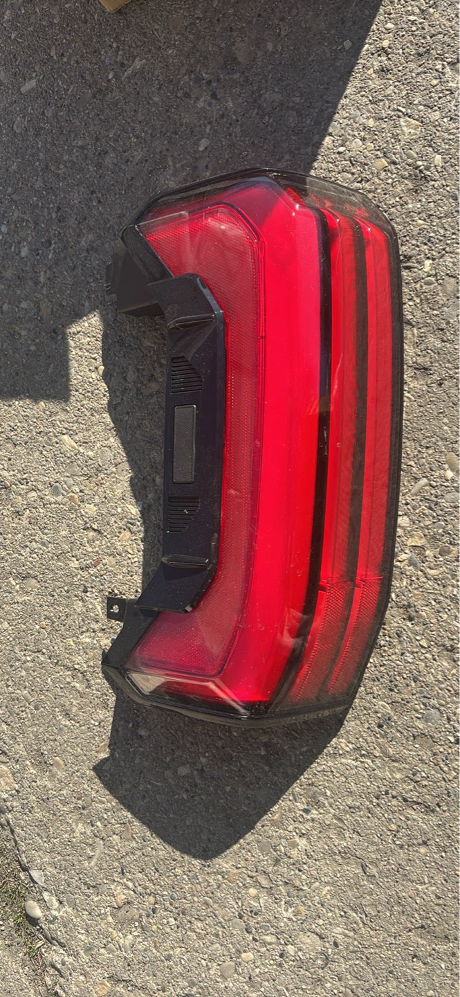 22-2026 Tundra mirrors and Taillamp - photo 3