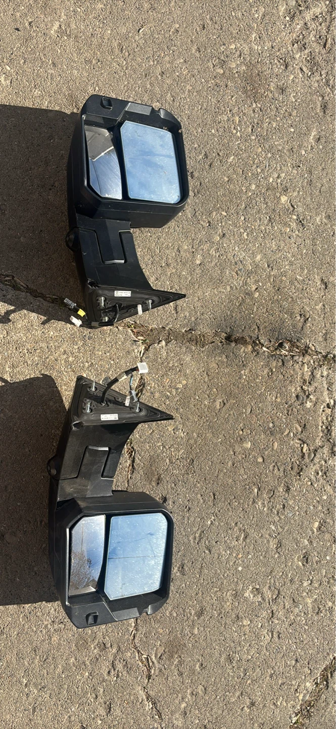 22-2026 Tundra mirrors and Taillamp