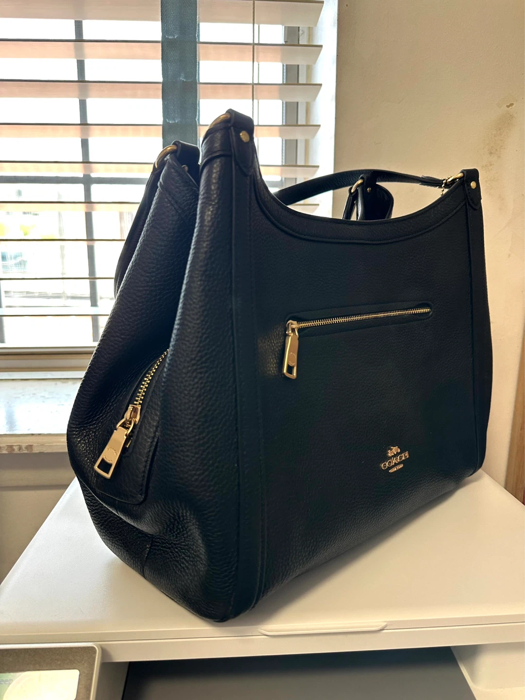 Black pebbled leather COACH hobo handbag - photo 2