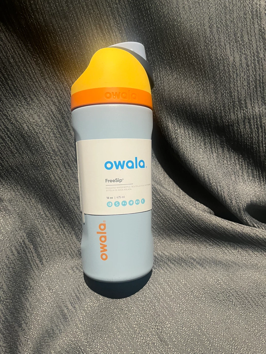 Owala FreeSip Insulated Water Bottle 16 oz Sky Blue